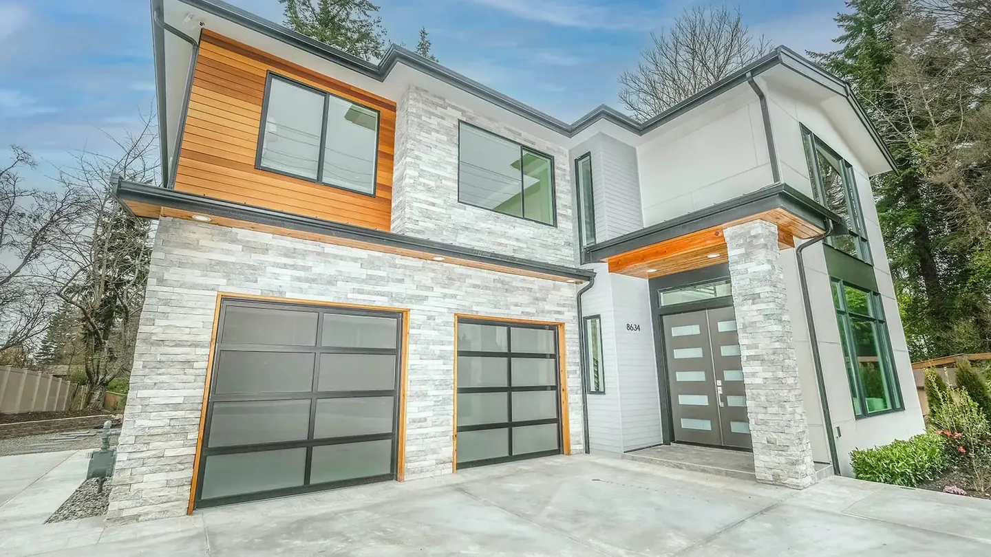 Modern Kerr heat pump installation in a Canadian home